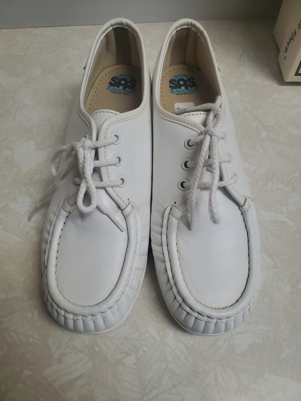 SAS smooth white